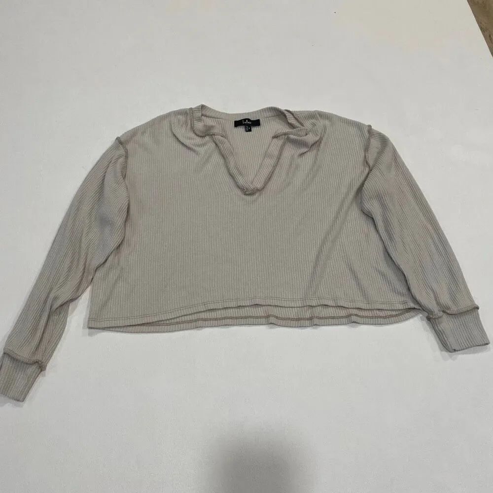 Lulus Ribbed Long Sleeve Knit Top Women’s Size S • Neutral Beige V-Neck Cropped